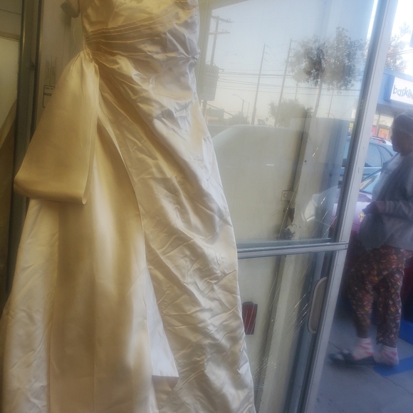 Vera Wang Dutchesse Wedding Wrap Dress SZ 8 Ivory Silk strapless Ball gown Sash - Picture 15 of 16